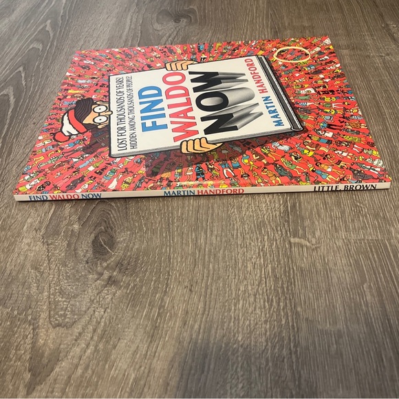 Find Waldo Now by Martin Handford (1988 Hardcover)  1st US Edition Where's Waldo - Picture 14 of 14